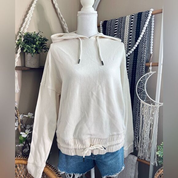 Natural Reflections Cream Ribbed Pullover Smocked Tie Hem Hooded Sweatshirt - Picture 3 of 8